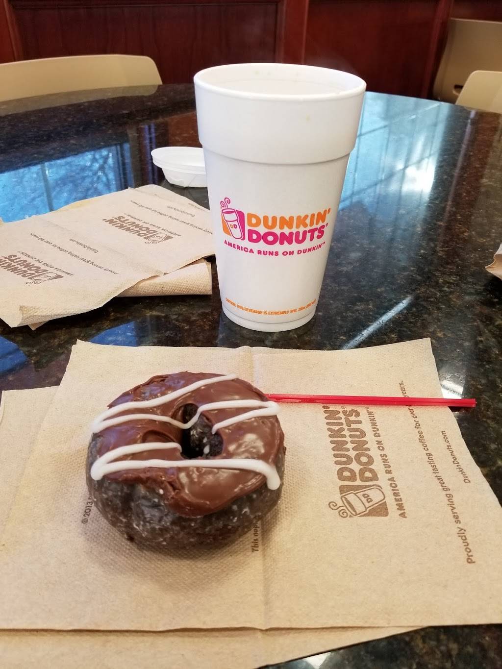 Dunkin | bakery | 4 Harding Ave, Ludlow, MA 01056, USA | 4135833482 OR +1 413-583-3482