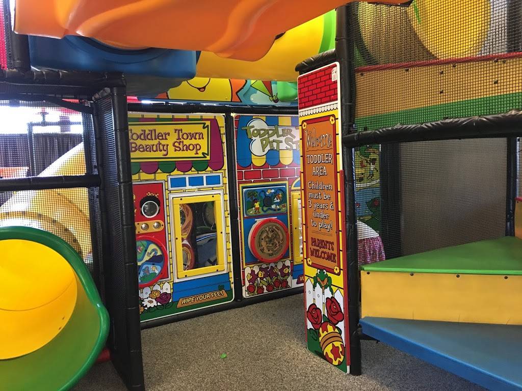 Chick-fil-A | restaurant | 10750 Camino Ruiz, San Diego, CA 92126, USA | 8585667800 OR +1 858-566-7800