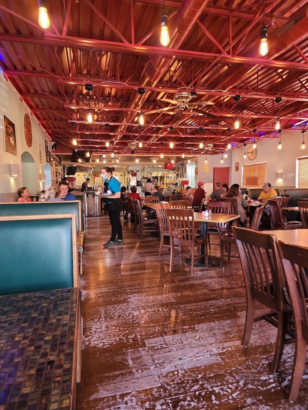 Calvillos Mexican Restaurant | restaurant | 400 Main St, Alamosa, CO 81101, USA | 7195875500 OR +1 719-587-5500