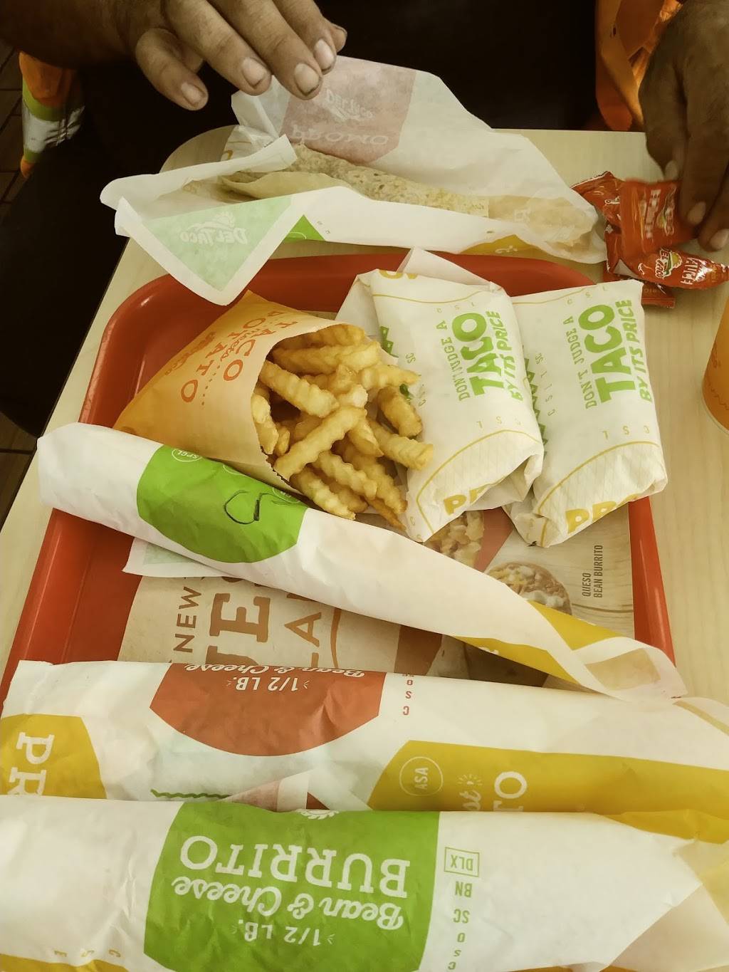 Del Taco | meal takeaway | 2043 W Chapman Ave, Orange, CA 92868, USA | 7149786524 OR +1 714-978-6524