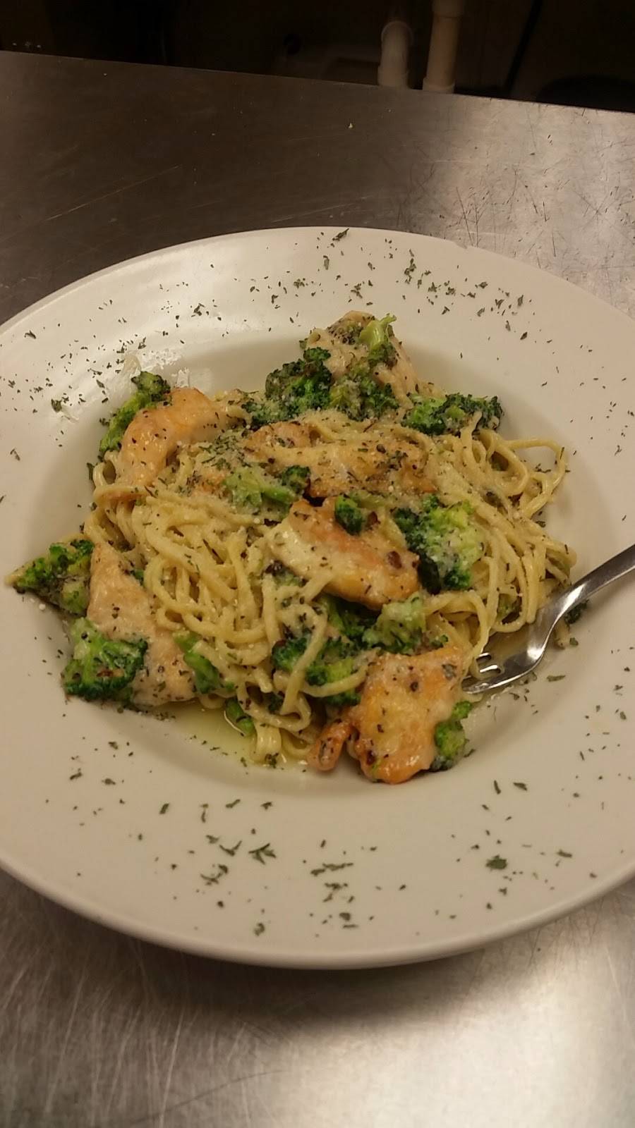 The Peppermill Restaurant | restaurant | 171 Washington St, Limerick, ME 04048, USA | 2077932500 OR +1 207-793-2500