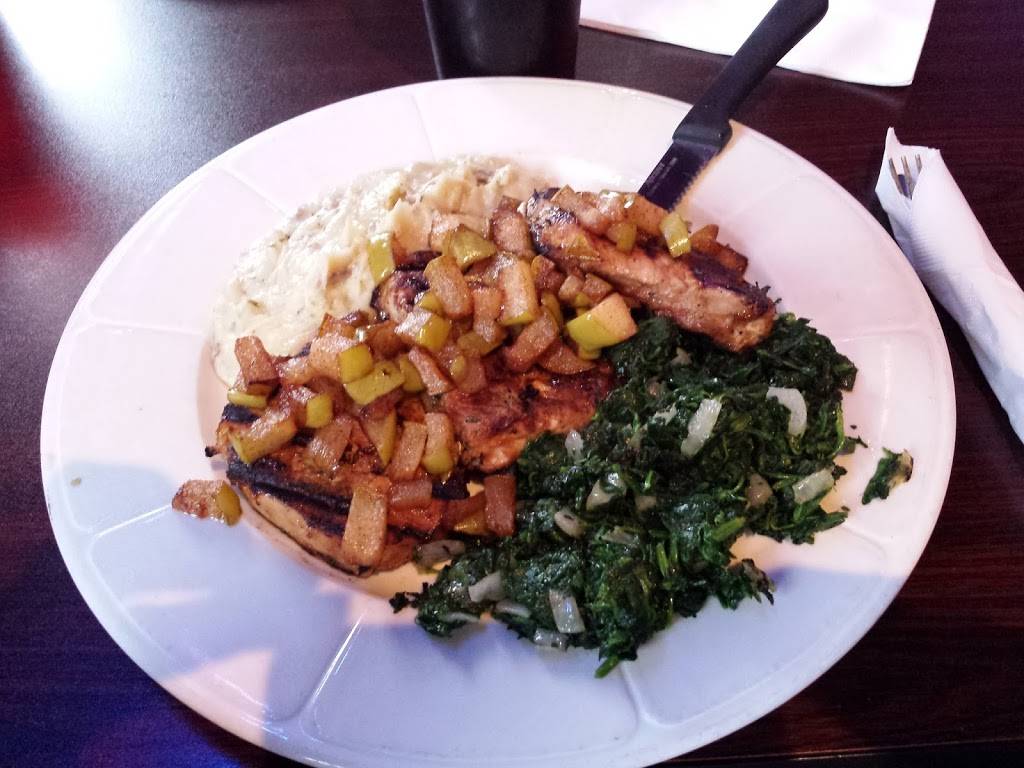 Olivers Bar & Grill | restaurant | 2122 W Station St, Kankakee, IL 60901, USA | 8159351900 OR +1 815-935-1900