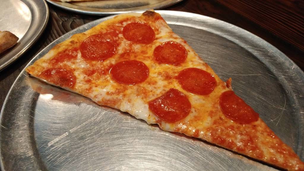 Vitos Pizza | restaurant | 124 W 4th St, Los Angeles, CA 90013, USA | 2138161700 OR +1 213-816-1700