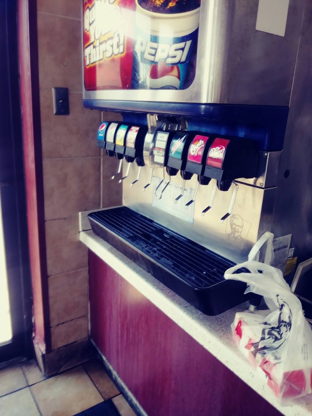 KFC | restaurant | 3619 Old Spanish Trail, Houston, TX 77021, USA | 7132445799 OR +1 713-244-5799