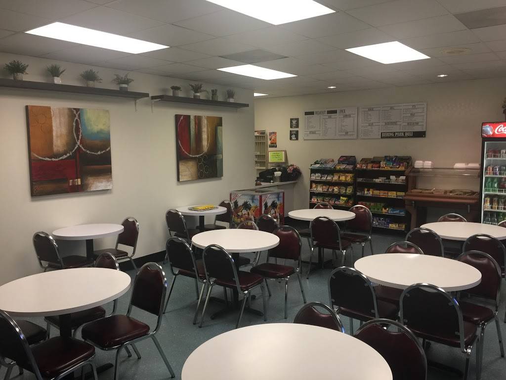 Bering Park Deli | restaurant | 800 Bering Dr # 110, Houston, TX 77057, USA | 7132668236 OR +1 713-266-8236