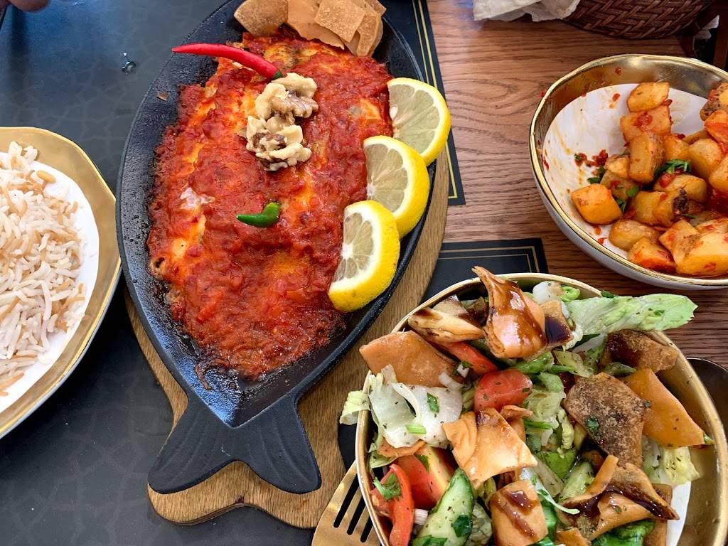 Nafisa Cuisine | restaurant | 117 Queen St S Unit 4, Mississauga, ON L5M 6B5, Canada | 9059976666 OR +1 905-997-6666