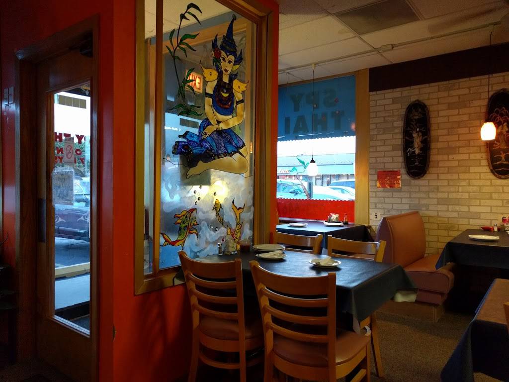 Tuay Thai Restaurant | restaurant | 7208 W College Dr # A, Palos Heights, IL 60463, USA | 7089236467 OR +1 708-923-6467