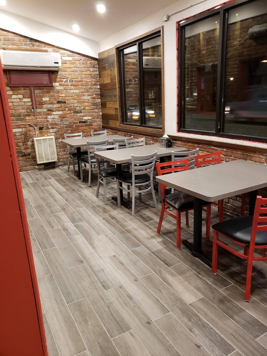 Acetis Pizzeria | restaurant | 1491 Main St E, Hamilton, ON L8K 1E1, Canada | 9055450484 OR +1 905-545-0484