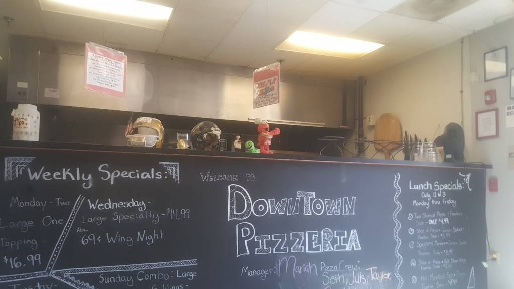 Downtown Pizzeria | meal delivery | 1100 Celebration Ave, Moneta, VA 24121, USA | 5402971269 OR +1 540-297-1269