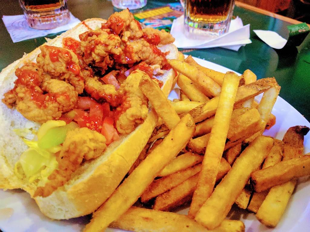 Gators Dockside Gainesville | restaurant | 3842 W Newberry Rd #1a, Gainesville, FL 32607, USA | 3523384445 OR +1 352-338-4445