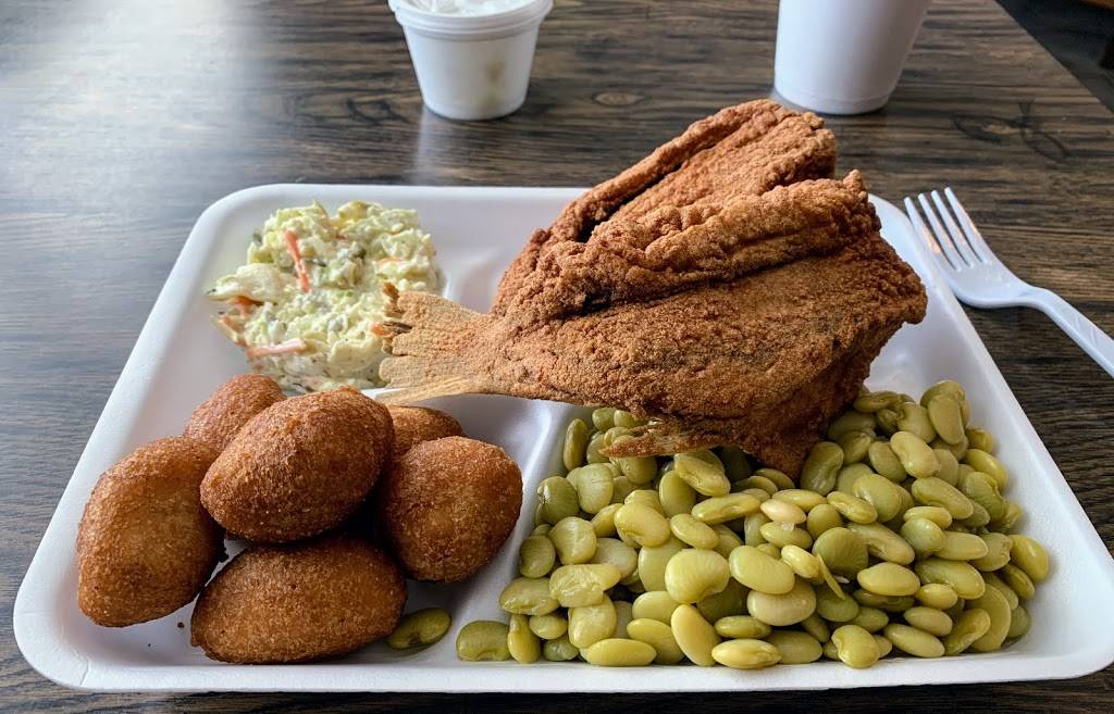 Trulucks Seafood | restaurant | 201 E Smith St, Timmonsville, SC 29161, USA | 8433463838 OR +1 843-346-3838