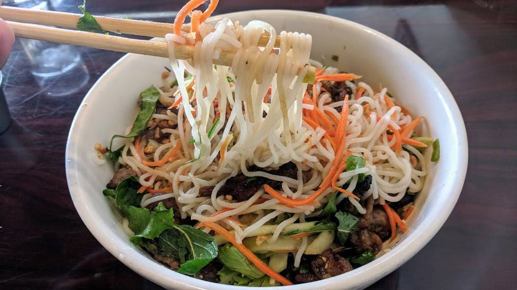 Pho N Grill | restaurant | 913 S Annie Glidden Rd, DeKalb, IL 60115, USA | 8159010374 OR +1 815-901-0374