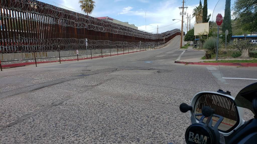 Burger King | restaurant | 47 N Sonoita Ave, Nogales, AZ 85621, USA | 5202875243 OR +1 520-287-5243