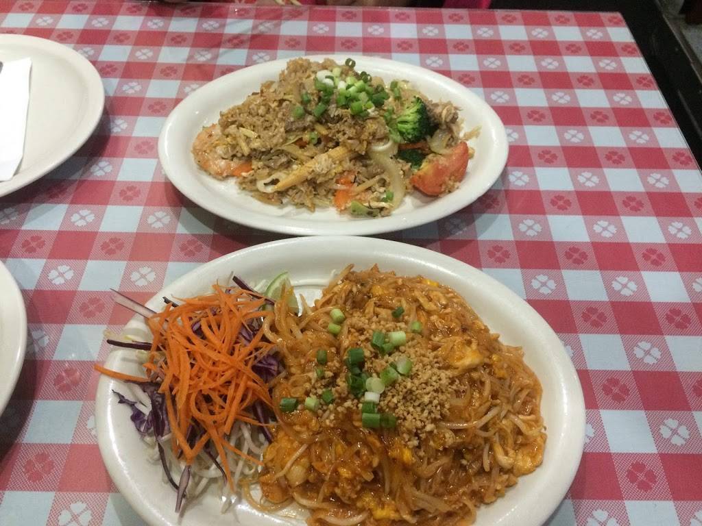 Amazing Thai Cuisine | restaurant | 5210 Roosevelt Way NE, Seattle, WA 98105, USA | 2065280102 OR +1 206-528-0102