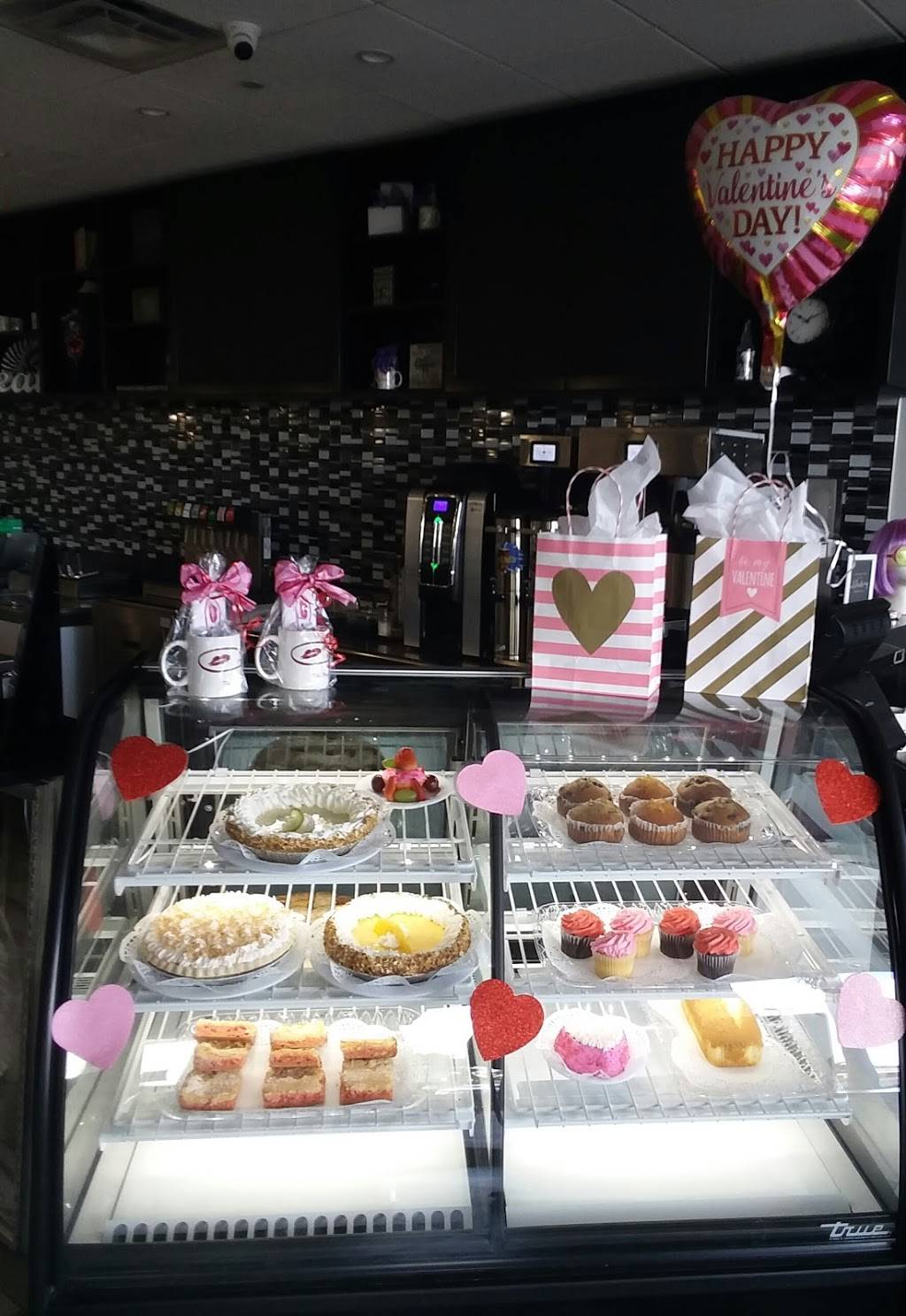 LuLu Bs | restaurant | 8795 Tamiami Trail N, Naples, FL 34108, USA | 2395945330 OR +1 239-594-5330