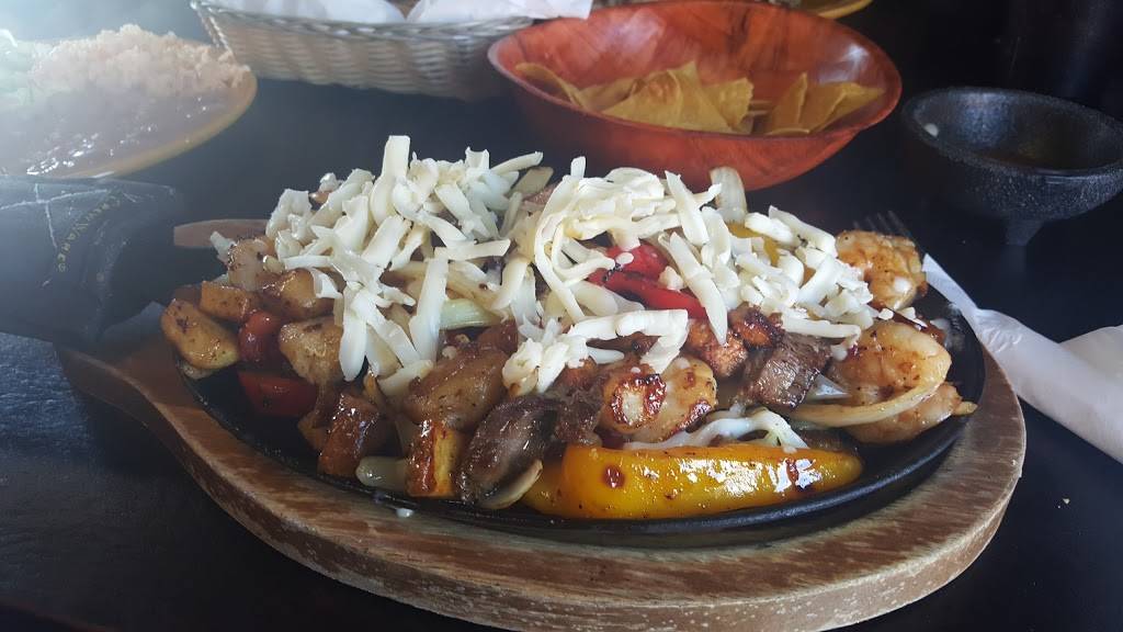 El Michoacano Restaurant | restaurant | 1296 San Juan Rd, Hollister, CA 95023, USA | 8316389425 OR +1 831-638-9425