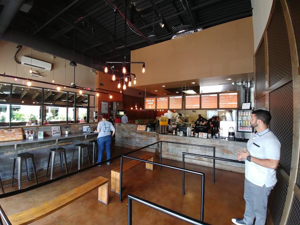 Viva Chicken Ballantyne | restaurant | 12206 Copper Way, Charlotte, NC 28277, USA | 7043418174 OR +1 704-341-8174