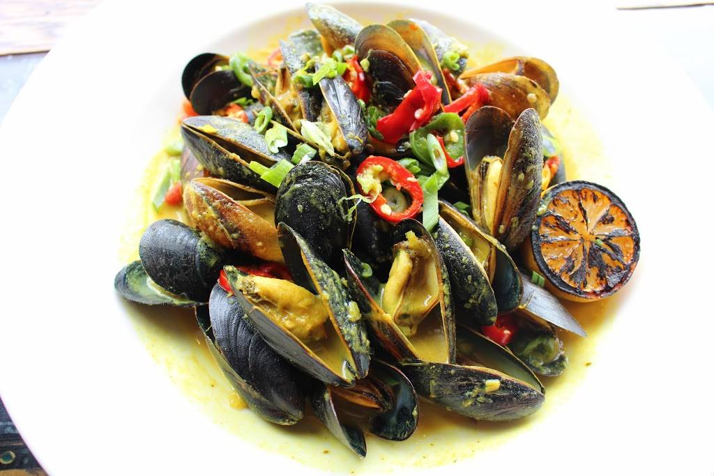 Red Rooster | restaurant | 310 Malcolm X Blvd, New York, NY 10027, USA | 2127929001 OR +1 212-792-9001