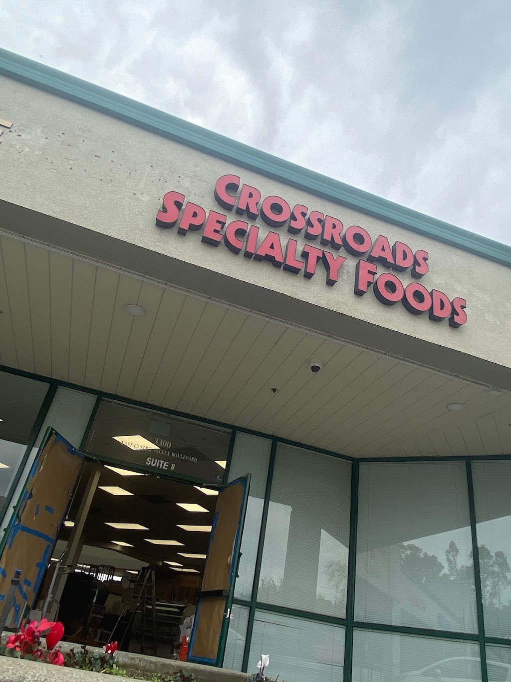 Crossroads Specialty Foods | restaurant | 3300 E Castro Valley Blvd Ste B, Castro Valley, CA 94546, USA | 5105822231 OR +1 510-582-2231