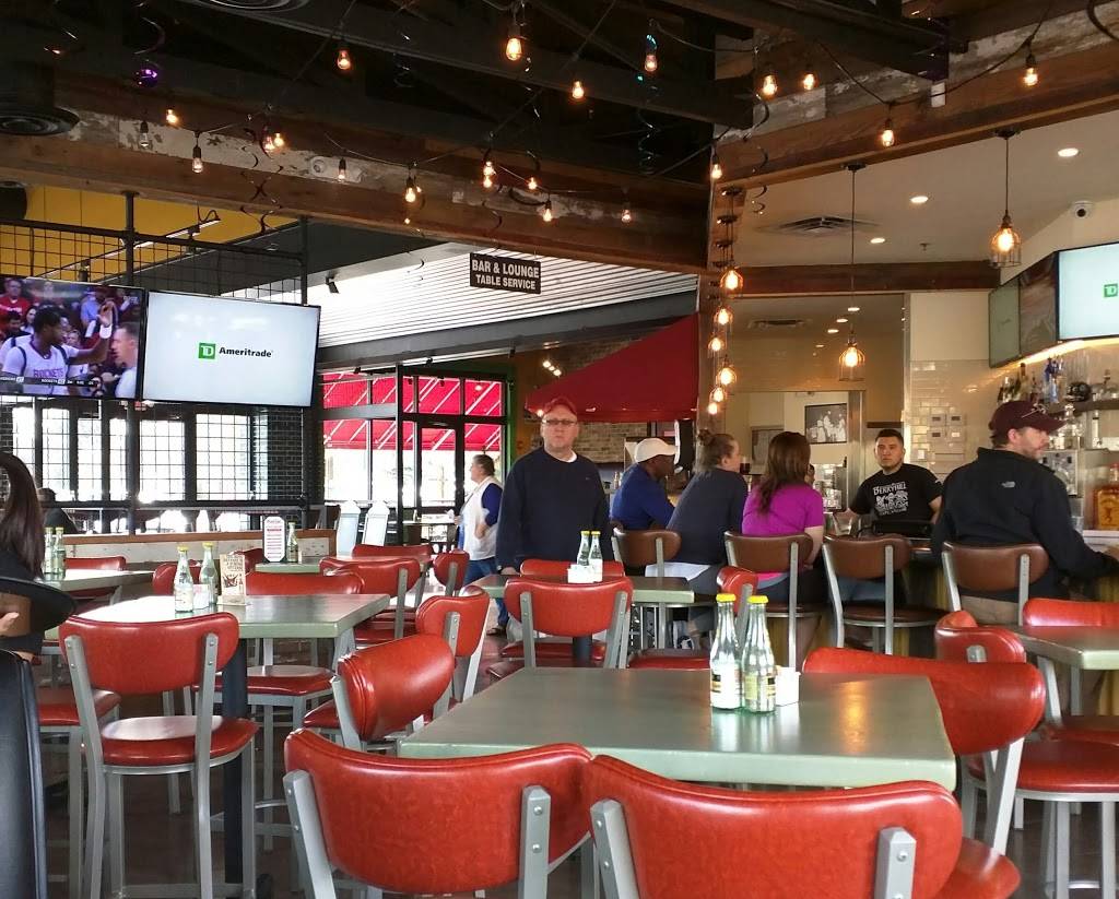 Berryhill | restaurant | 1201 W 43rd St, Houston, TX 77018, USA | 2818226111 OR +1 281-822-6111