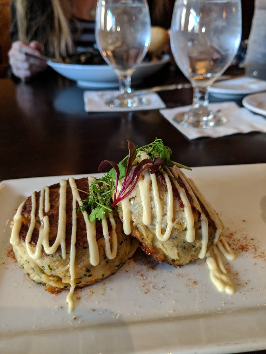 Famous Steak House | night club | 31 N Tejon St, Colorado Springs, CO 80903, USA | 7192277333 OR +1 719-227-7333