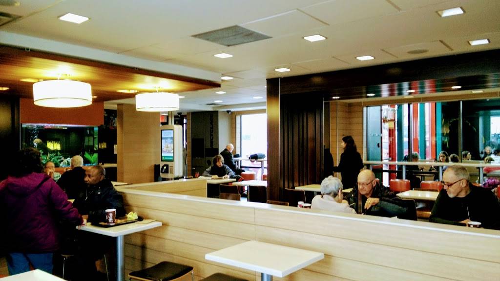 McDonalds | cafe | 870 Rue Principale, Granby, QC J2G 2Z2, Canada | 4503720992 OR +1 450-372-0992