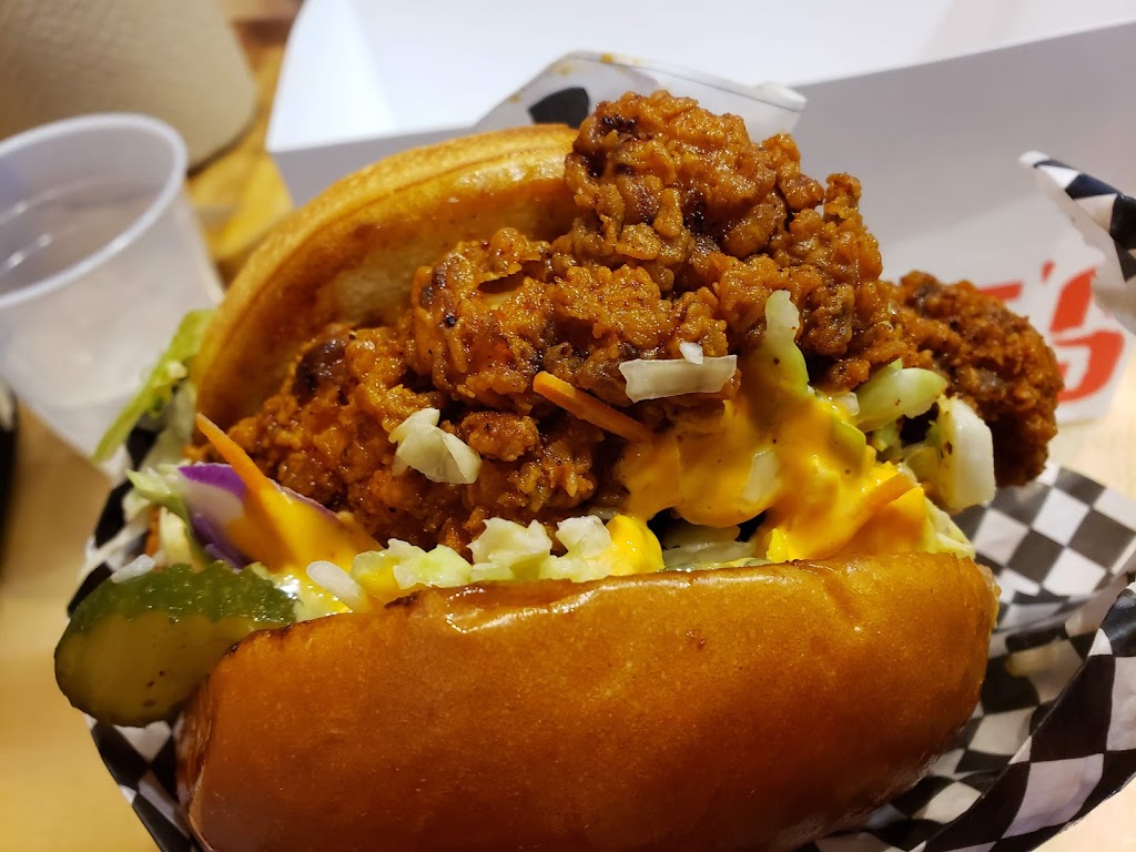 Monroes Hot Chicken - Tempe | restaurant | 430 N Scottsdale Rd, Tempe, AZ 85281, USA | 4806870007 OR +1 480-687-0007