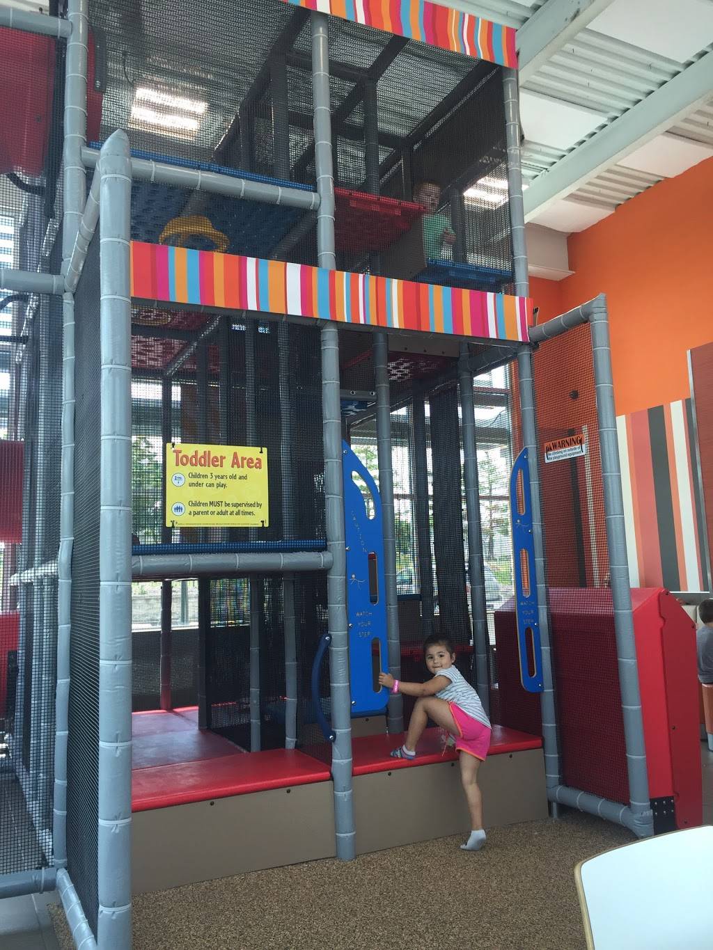 McDonalds | cafe | 1890 Zumbehl Rd, St Charles, MO 63303, USA | 6369470951 OR +1 636-947-0951