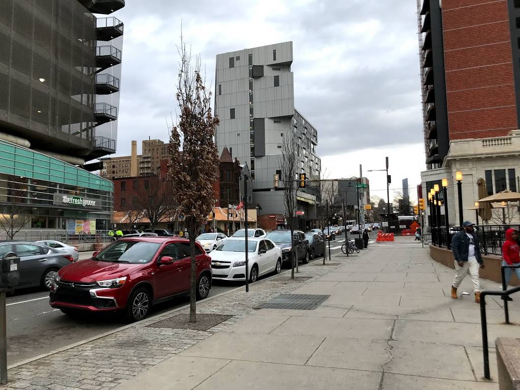 Cinemark University City Penn 6 | meal takeaway | 4012 Walnut St, Philadelphia, PA 19104, USA | 2153869800 OR +1 215-386-9800