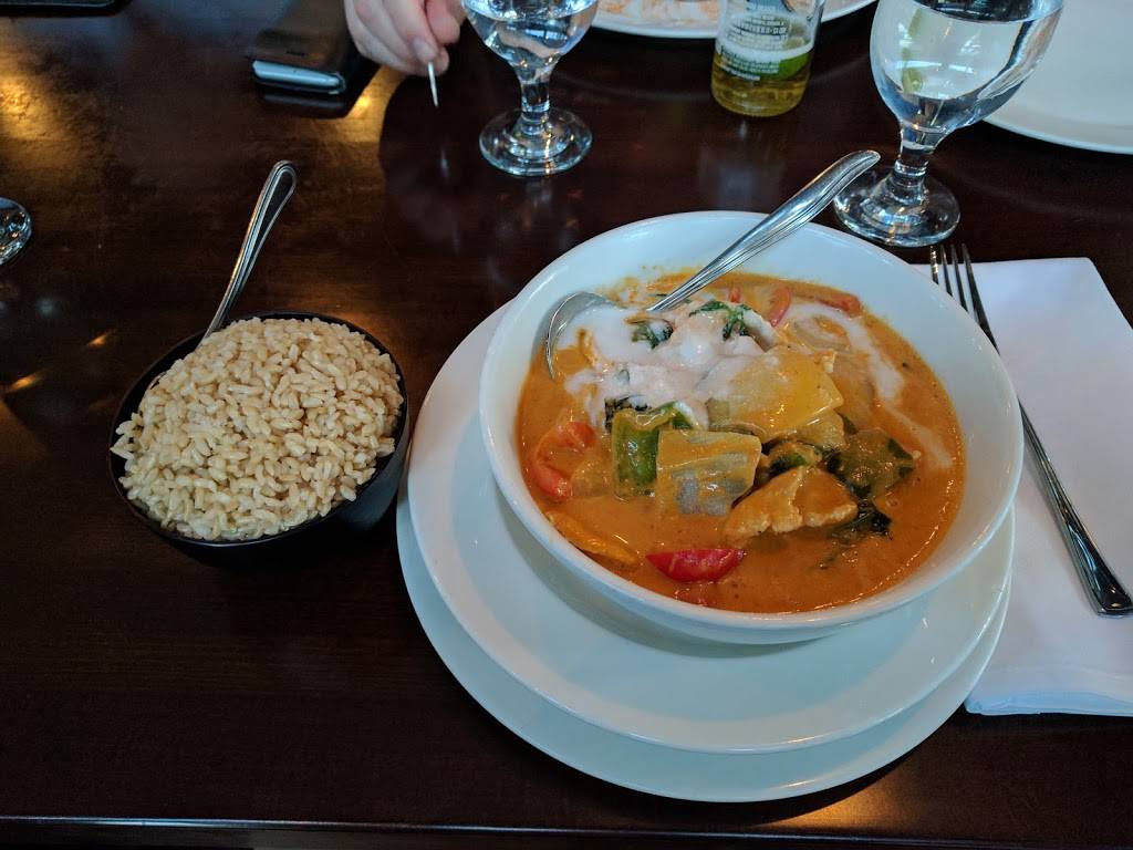 Siam on Eastlake | restaurant | 1629 Eastlake Ave E, Seattle, WA 98102, USA | 2063226174 OR +1 206-322-6174