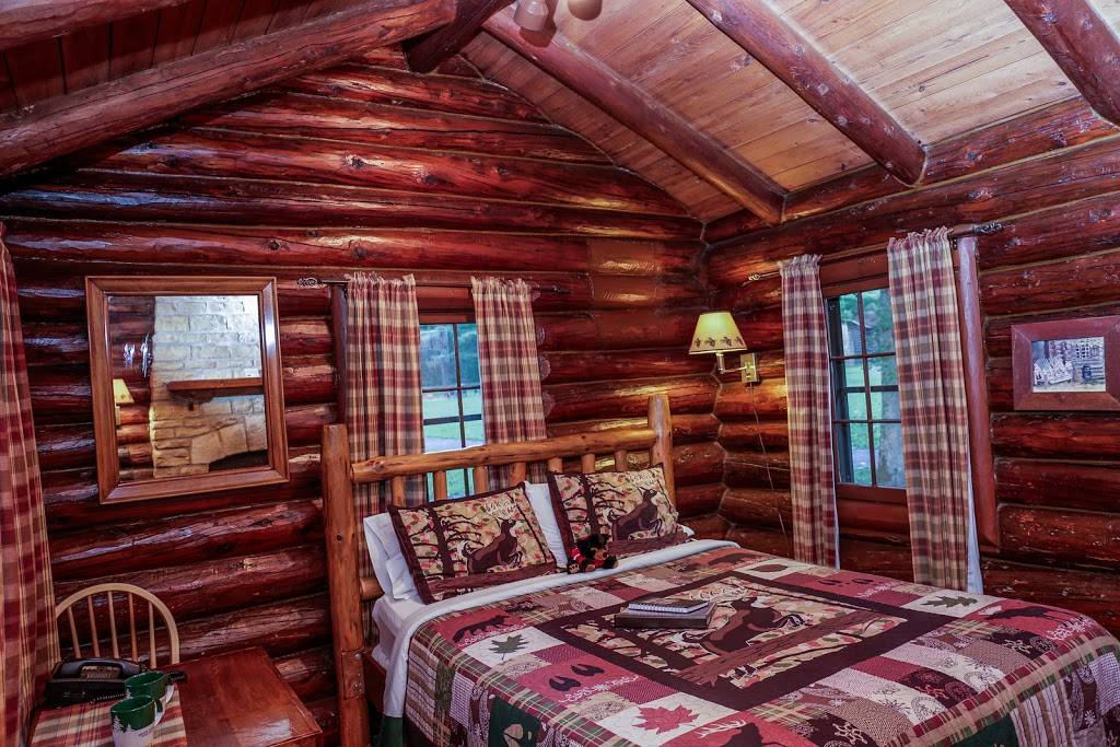 White Pines Resort | restaurant | 6712 W Pines Rd, Mt Morris, IL 61054, USA | 8159462400 OR +1 815-946-2400