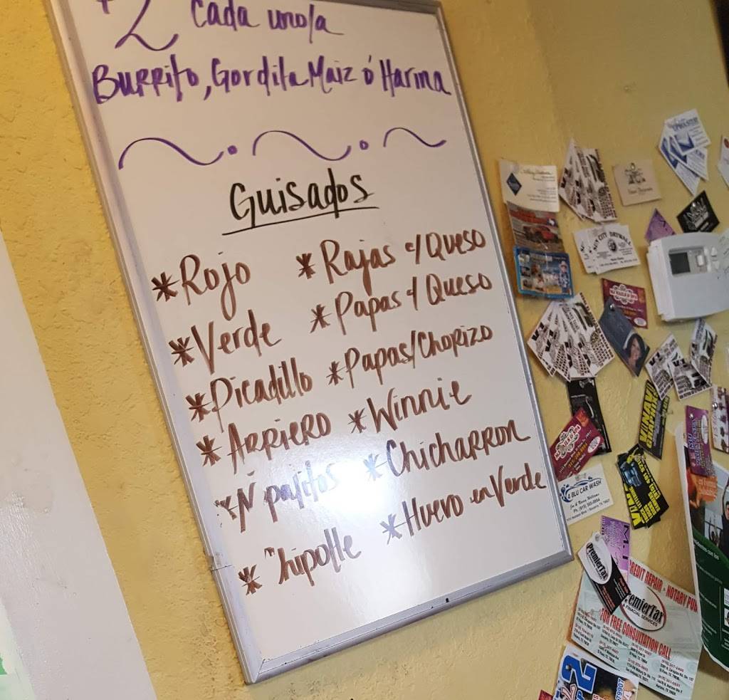 Burritoss To Go | restaurant | 300 Horizon Blvd, Socorro, TX 79927, USA | 9153011153 OR +1 915-301-1153