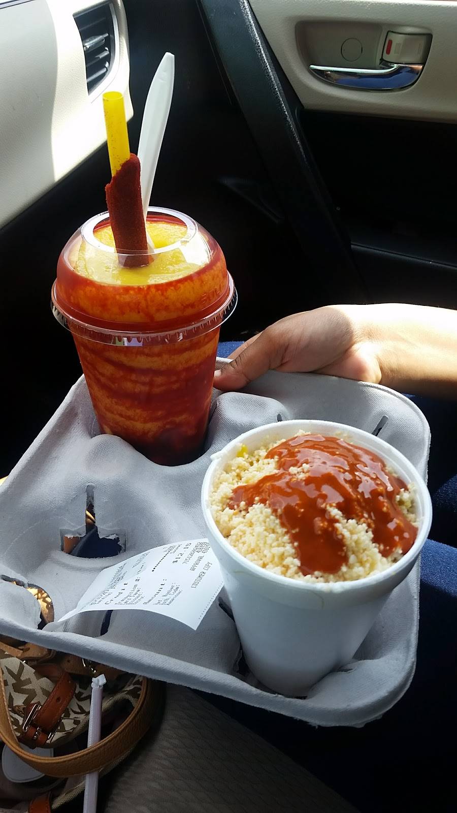 La Tapatia Paleteria Y Fruteria | meal takeaway | 1000 E Abram St, Arlington, TX 76010, USA | 6823306040 OR +1 682-330-6040