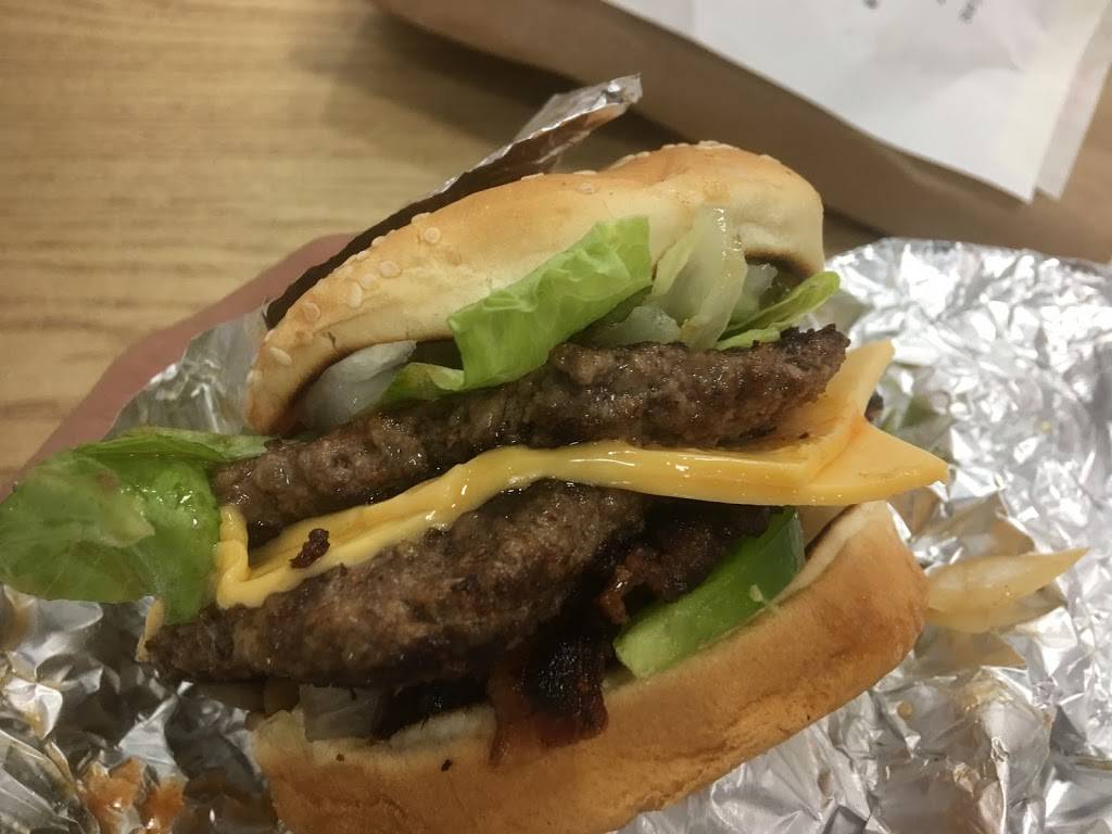 Five Guys | meal takeaway | 2020 West End Ave, Nashville, TN 37203, USA | 6153203678 OR +1 615-320-3678