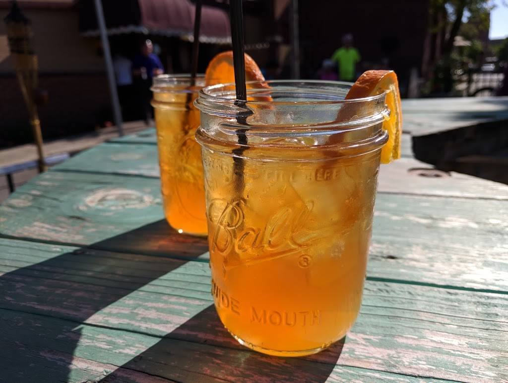 The Deck | restaurant | 305 E Superior St, Fort Wayne, IN 46802, USA | 2604263411 OR +1 260-426-3411