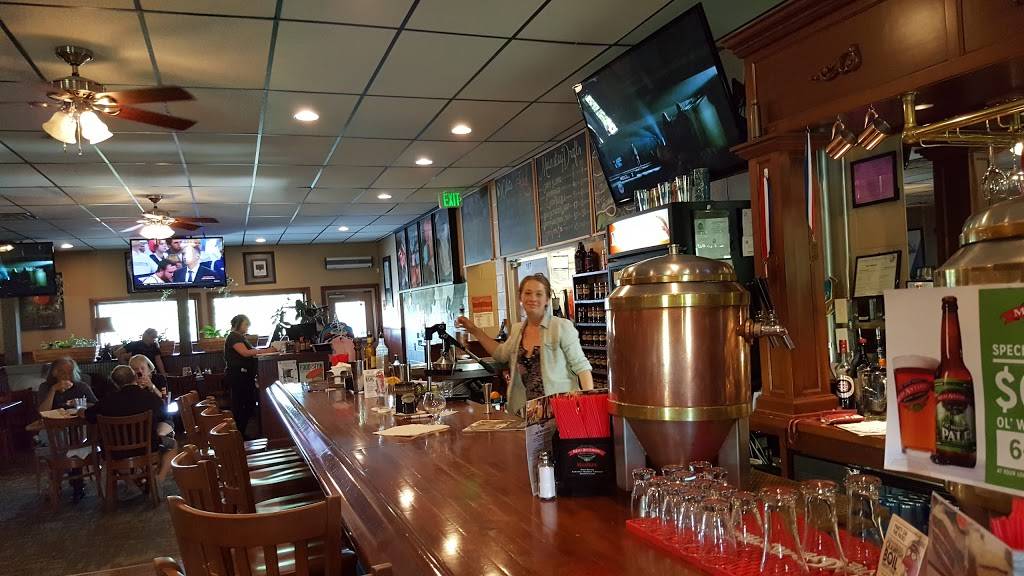 Mad Anthonys Lakeview Ale House and Reception Hall | restaurant | 4080 N 300 W, Angola, IN 46703, USA | 2608332537 OR +1 260-833-2537