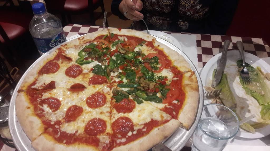 Vittoria Pizzeria Y Cucina | restaurant | 22604, Loma Bonita Nte., 22604 Tijuana, B.C., Mexico | 016649750751 OR +52 664 975 0751