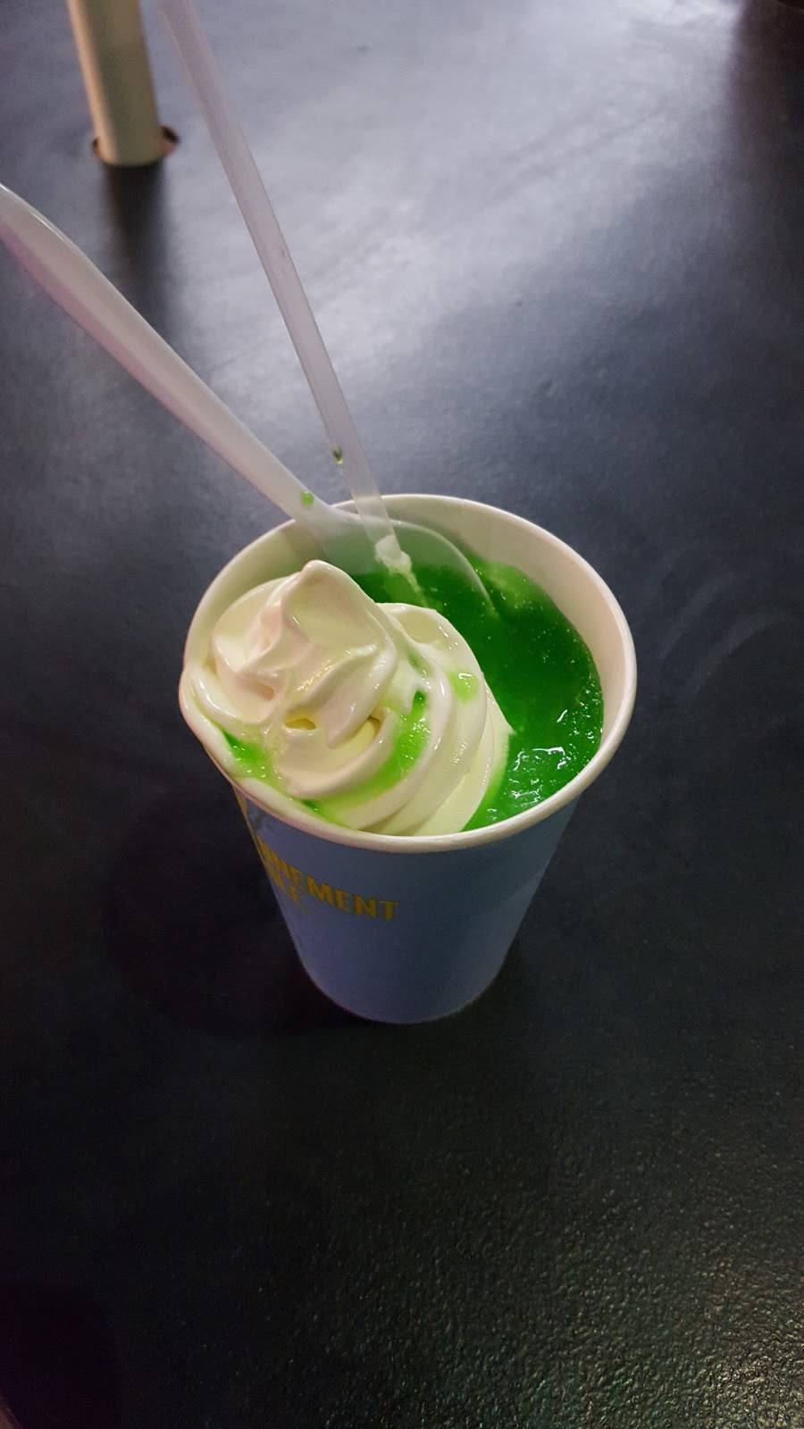 La Crémière | restaurant | 460 Boulevard Gréber, Gatineau, QC J8T 6C7, Canada | 8195688644 OR +1 819-568-8644