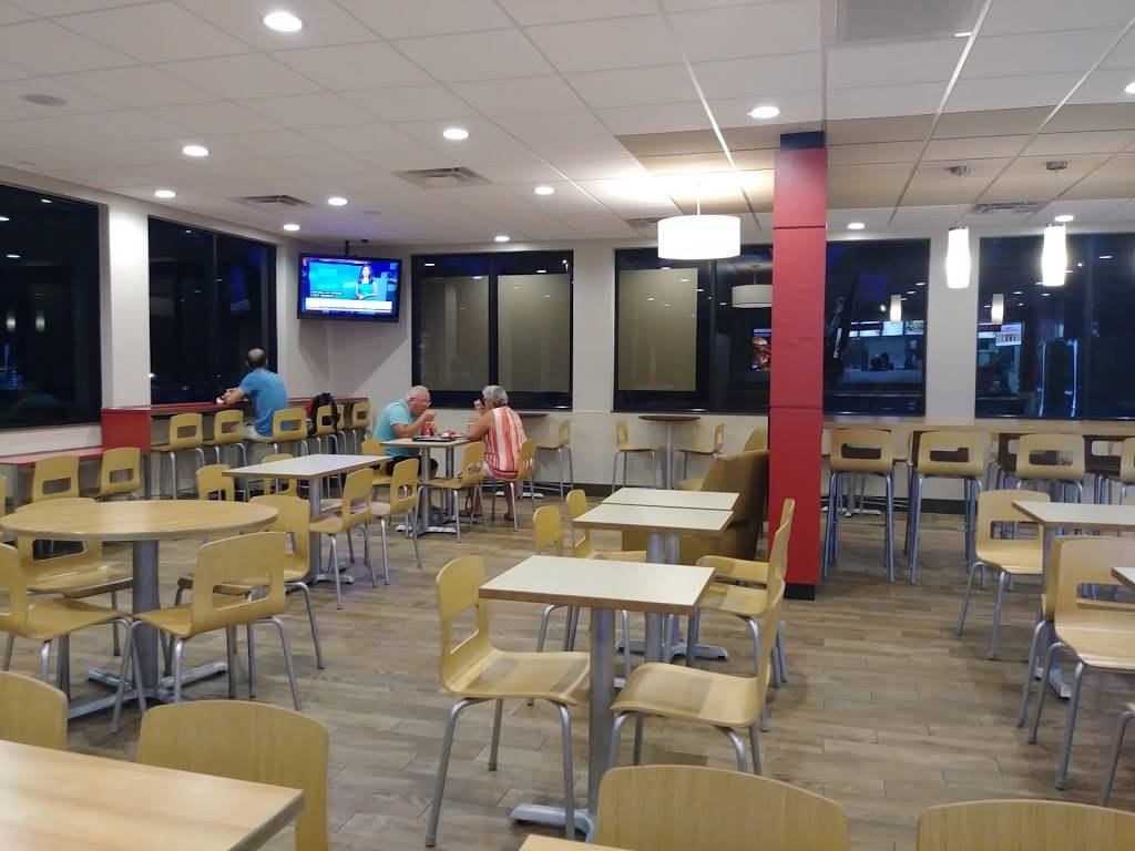 Wendys | restaurant | 280 Lakeland Park Blvd, Lakeland, FL 33809, USA | 8638167600 OR +1 863-816-7600