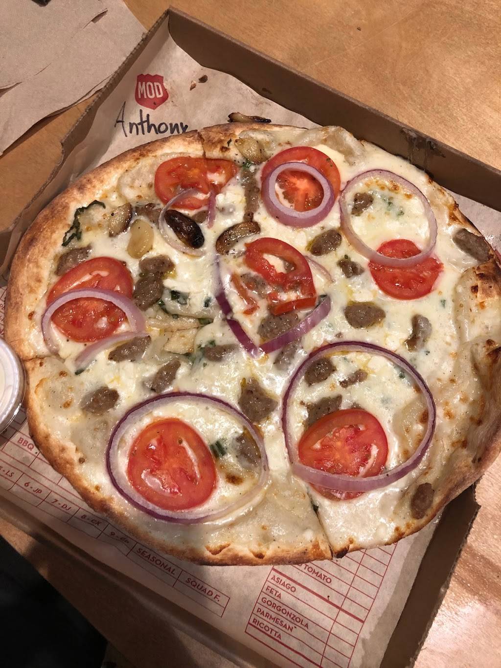 MOD Pizza | restaurant | 7051 Yorktown Ave #103, Huntington Beach, CA 92648, USA | 7144776298 OR +1 714-477-6298