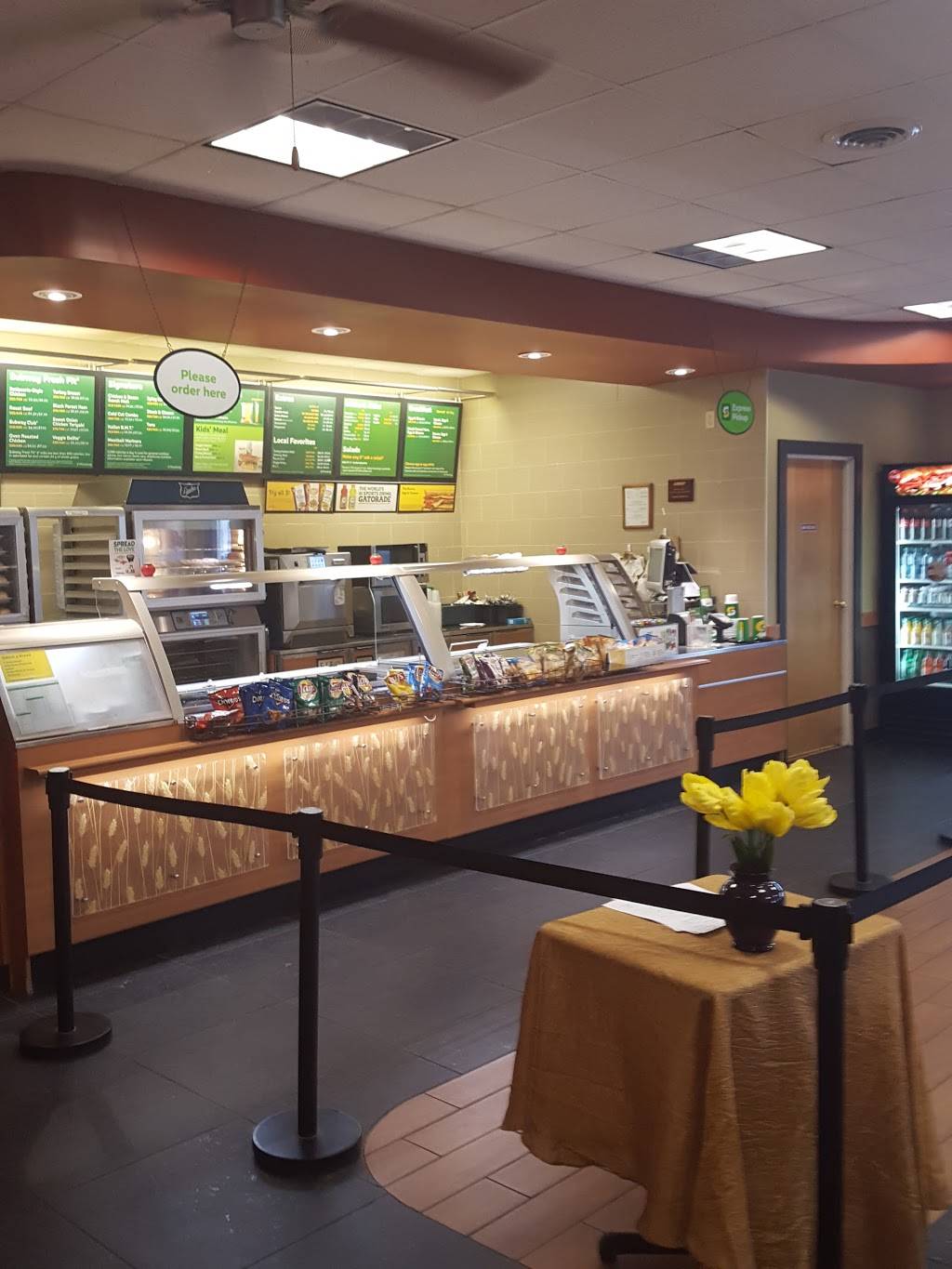 Subway | restaurant | 35 White St, South Burlington, VT 05403, USA | 8024895165 OR +1 802-489-5165