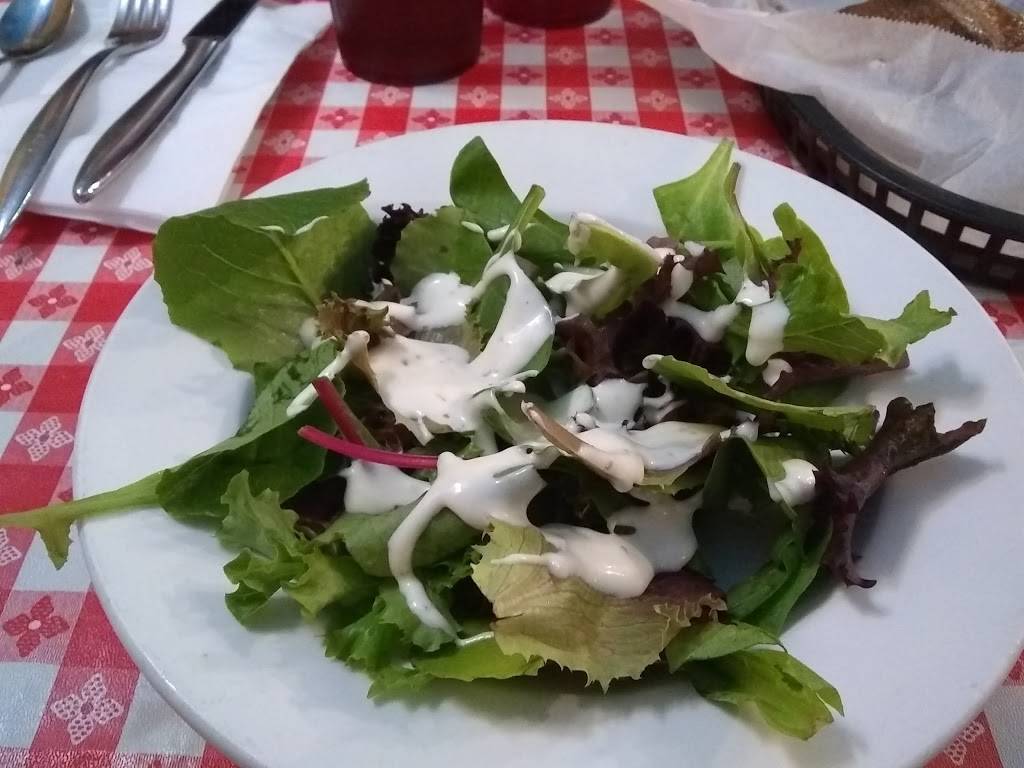 Giuseppes Italian Grill | restaurant | 3003 TX-123, Seguin, TX 78155, USA | 8305495417 OR +1 830-549-5417