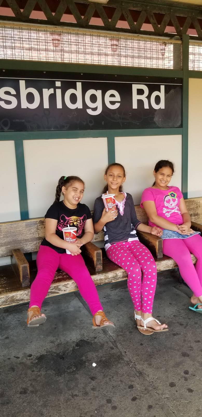 Kennedy Fried Chicken | restaurant | 32 E Kingsbridge Rd, Bronx, NY 10468, USA | 7185636633 OR +1 718-563-6633