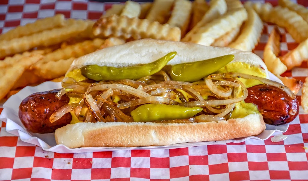 Carlas Red Hots | restaurant | 7516 S Cass Ave Suite B, Darien, IL 60561, USA | 6305894396 OR +1 630-589-4396