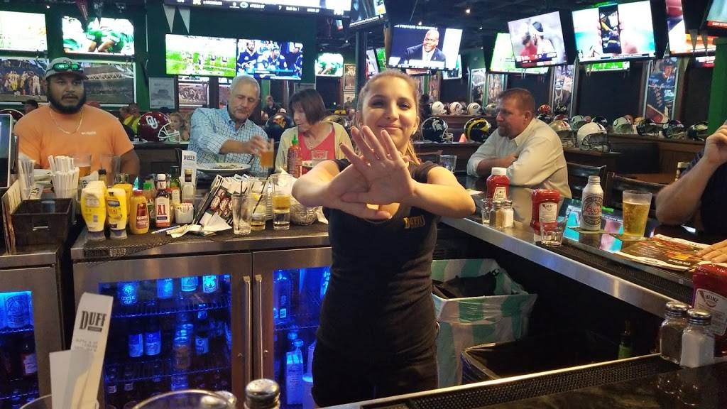 Duffys Sports Grill | restaurant | 13721 S Tamiami Trail, Fort Myers, FL 33912, USA | 2395908631 OR +1 239-590-8631