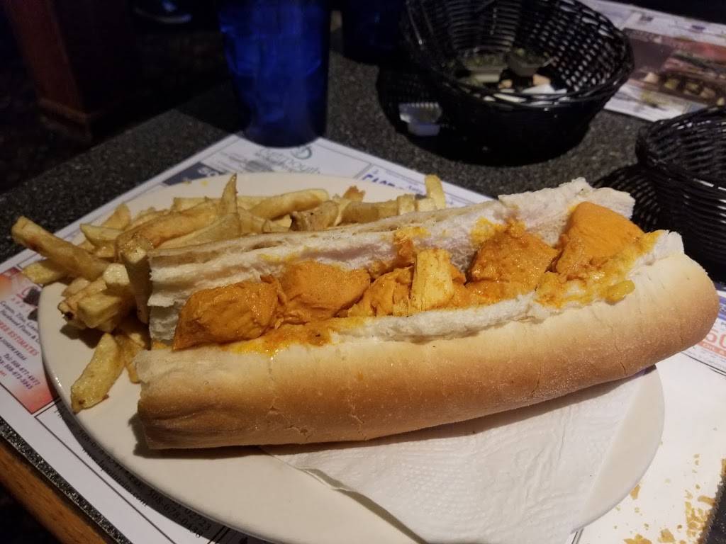 O Gil’s Restaurant and Bar | night club | 915 County St, Fall River, MA 02723, USA | 5086737250 OR +1 508-673-7250