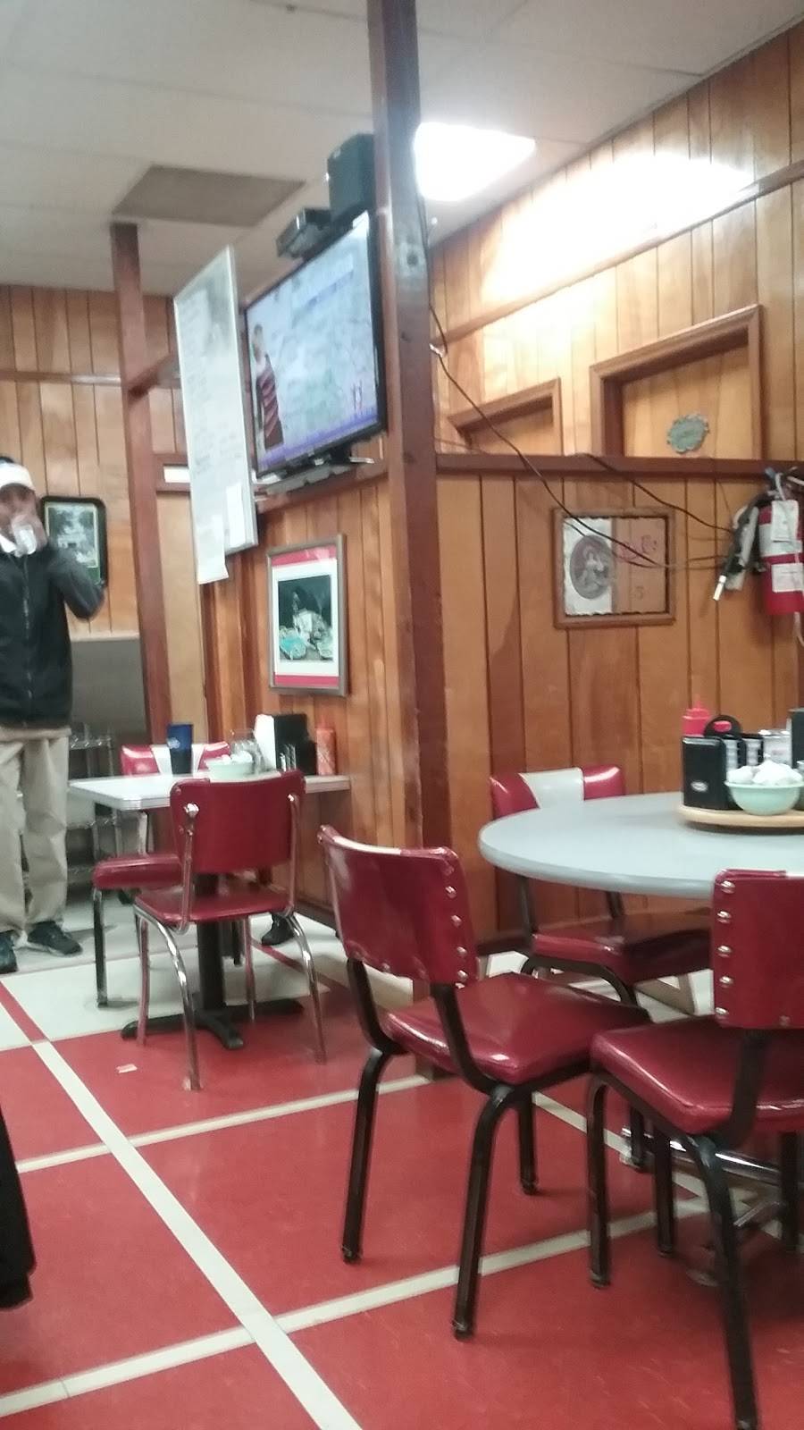 Spring Valley Restaurant | restaurant | 421 W Meadowview Rd, Greensboro, NC 27406, USA | 3362741906 OR +1 336-274-1906