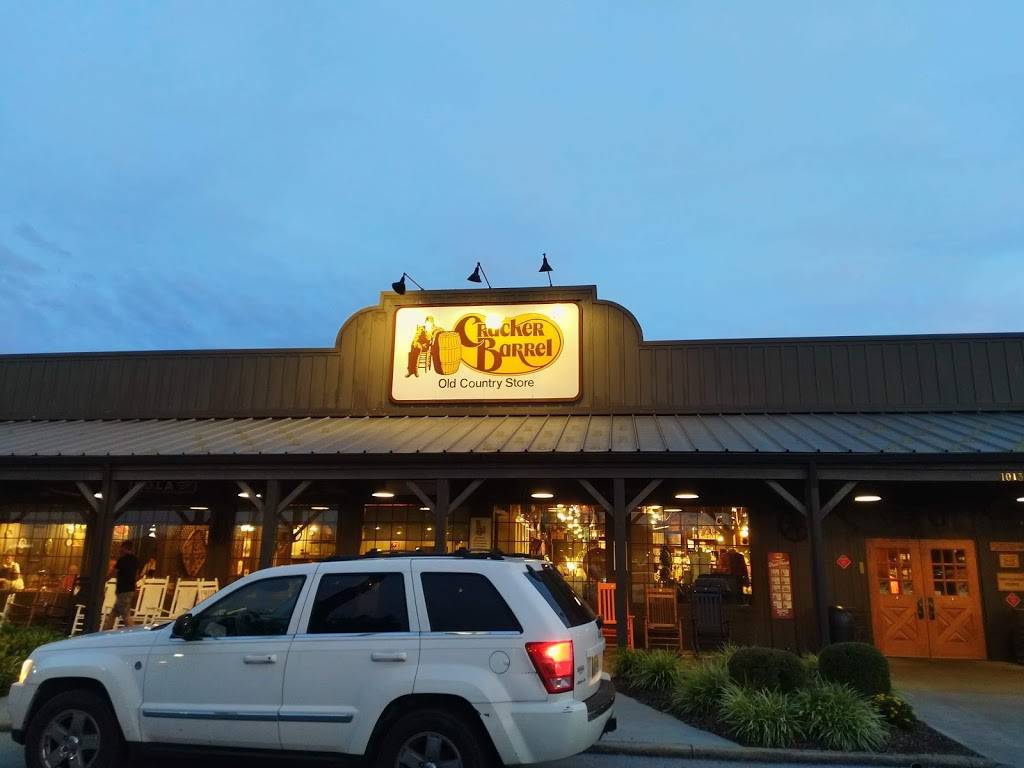 Cracker Barrel Old Country Store | restaurant | 10132 Airport Pkwy, Kingsport, TN 37663, USA | 4233239212 OR +1 423-323-9212