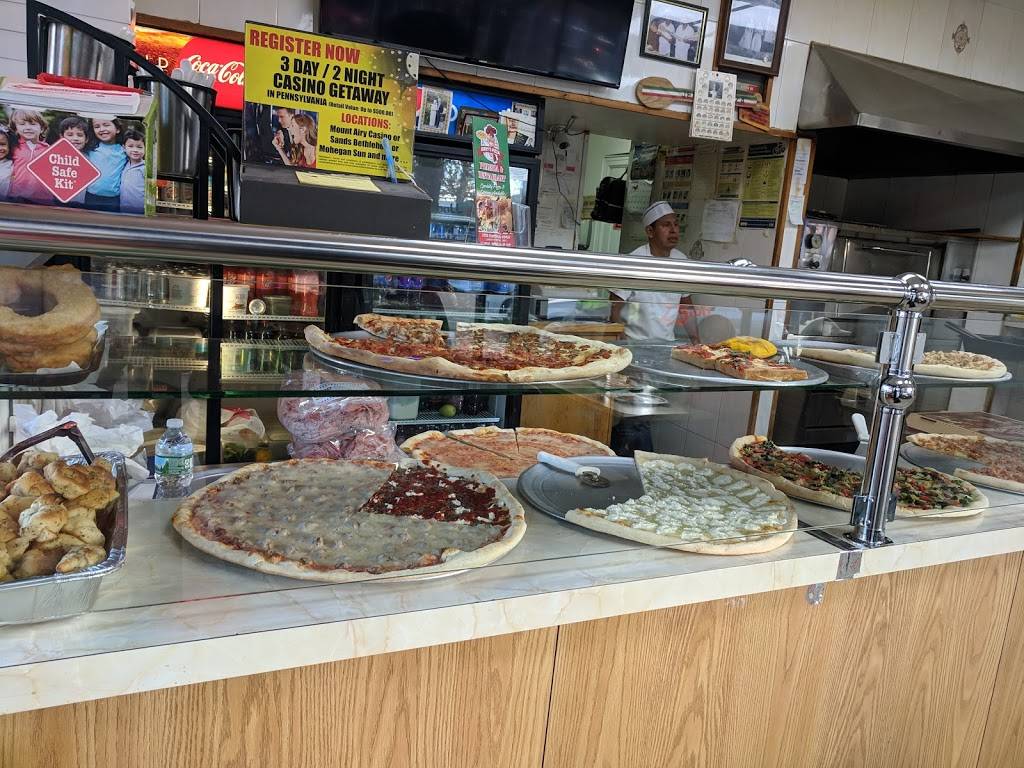 Jerrys Pizzeria | restaurant | 2094 Starling Ave, Bronx, NY 10462, USA | 7187924646 OR +1 718-792-4646