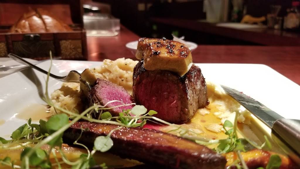 Comme Chez Soi Restaurant | restaurant | 297 Chemin du Bord-du-Lac, Pointe-Claire, QC H9S 4L4, Canada | 5146939555 OR +1 514-693-9555